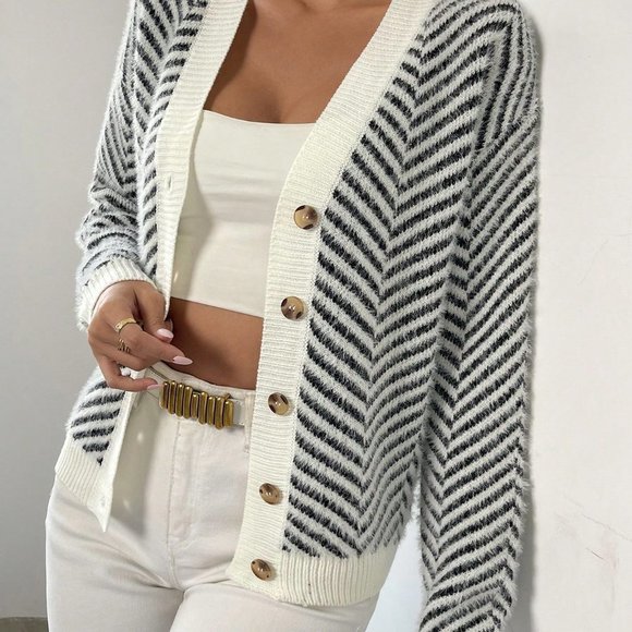 White Preppy Womens Striped Pattern Button Front Drop Shoulder Cardigan - Picture 4 of 5